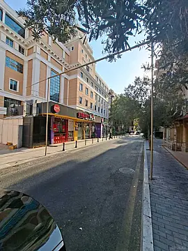 Kirayə verilir 3 otaqlı ofis 100 m² — Bakı, Sahil qəs. 3 otaq 100.00 m²