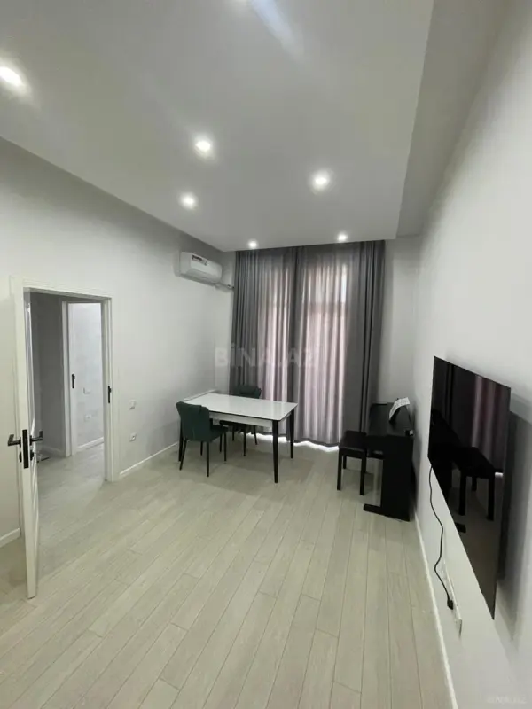 Satılır 1 otaqlı mənzil 35 m²