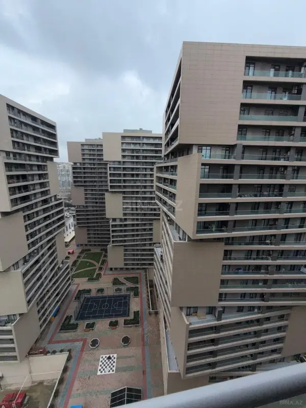 Satılır 3 otaqlı mənzil 106 m²