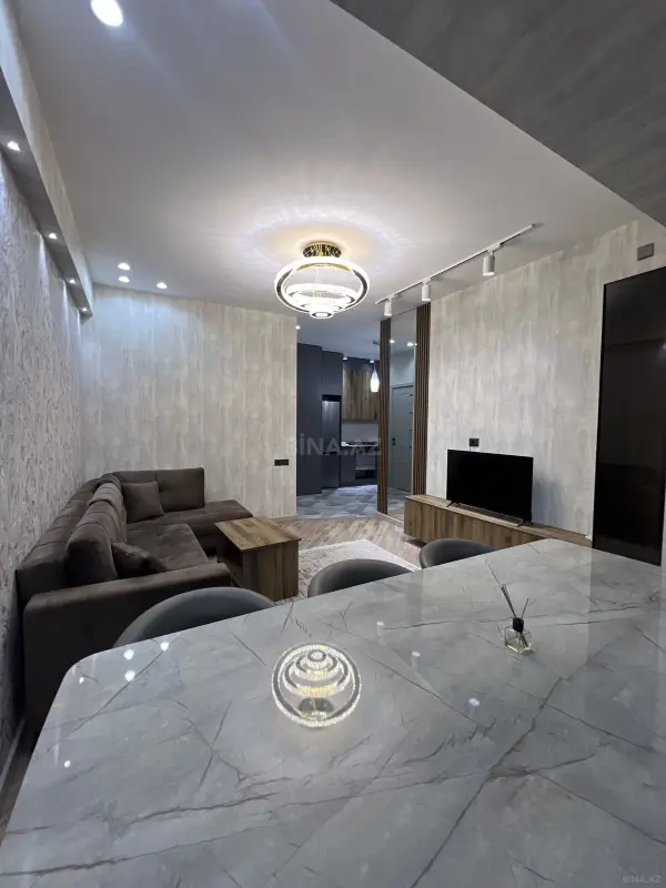 Kirayə verilir 2 otaqlı mənzil 60 m²