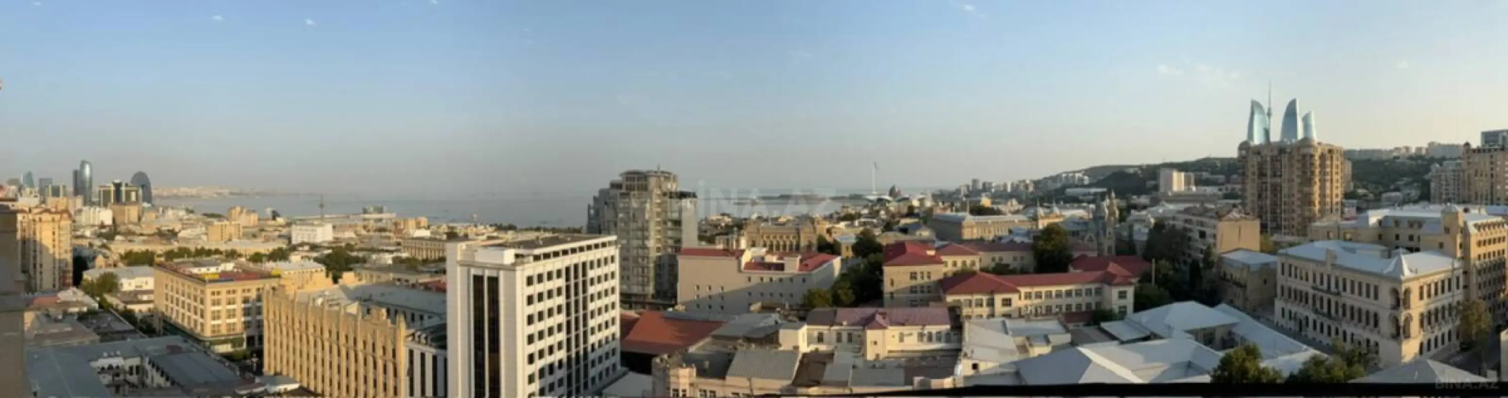 Satılır 3 otaqlı mənzil 145 m²