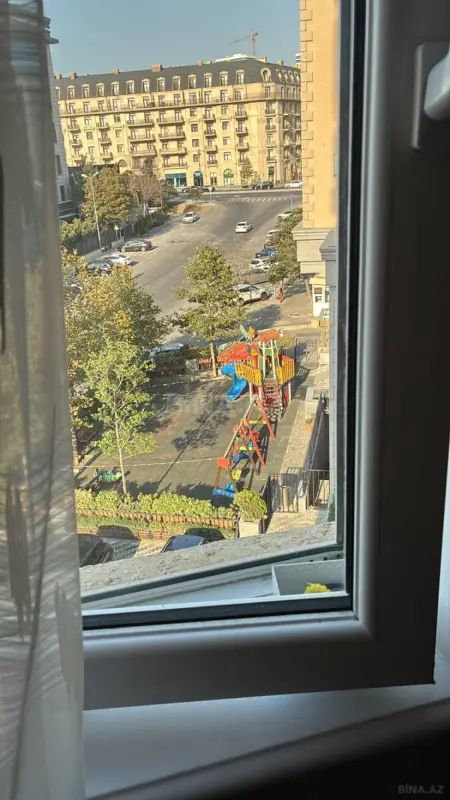 Satılır 2 otaqlı mənzil 90 m²