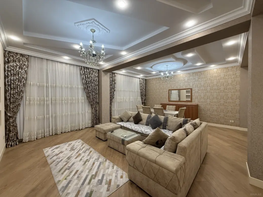 Kirayə verilir 3 otaqlı mənzil 150 m²