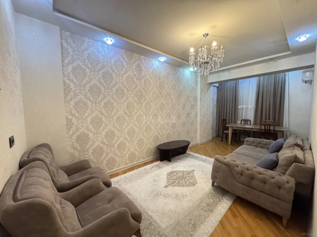 Kirayə verilir 2 otaqlı mənzil 90 m²