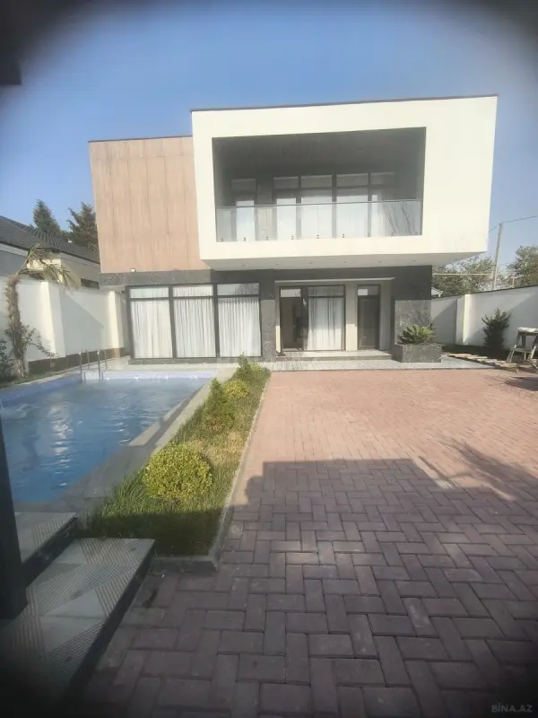 Satılır 5 otaqlı həyət evi 290 m²