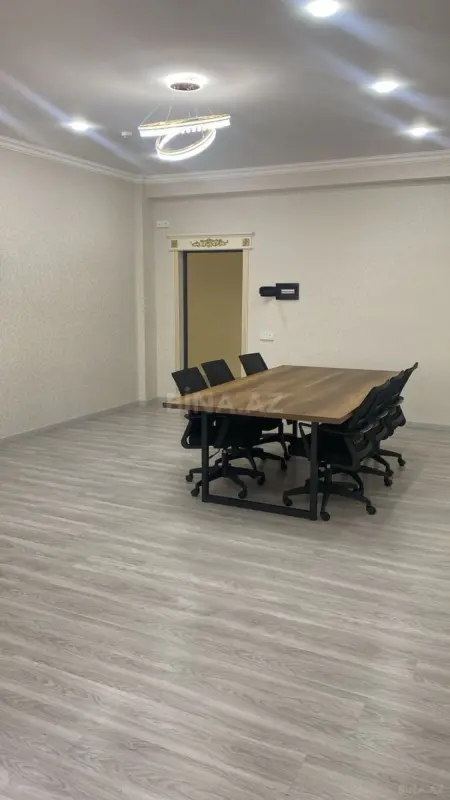 Kirayə verilir 3 otaqlı ofis 101 m²