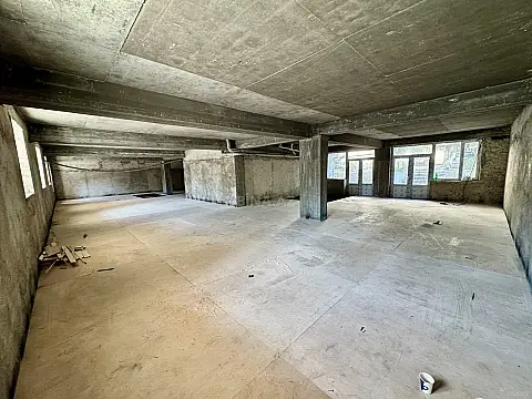 Kirayə verilir obyekt 400 m² — Bakı 400.00 m²