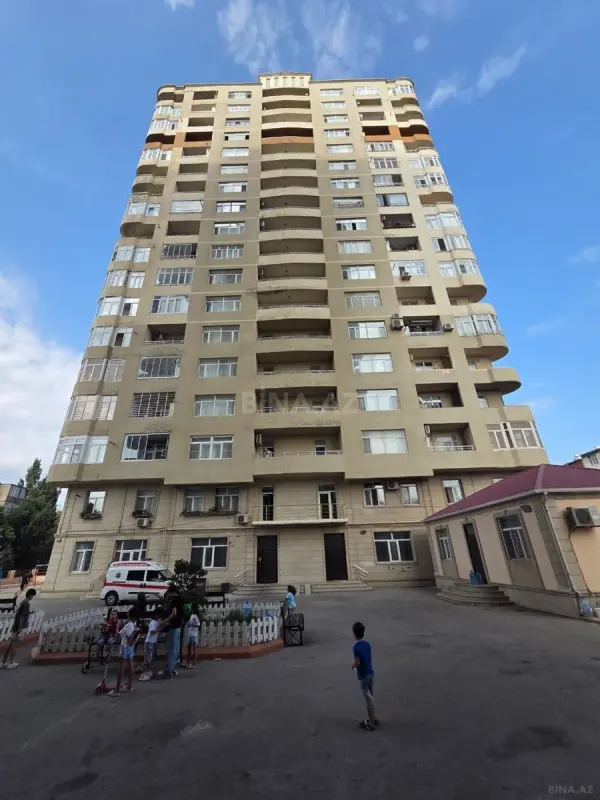Satılır 3 otaqlı mənzil 111.2 m²
