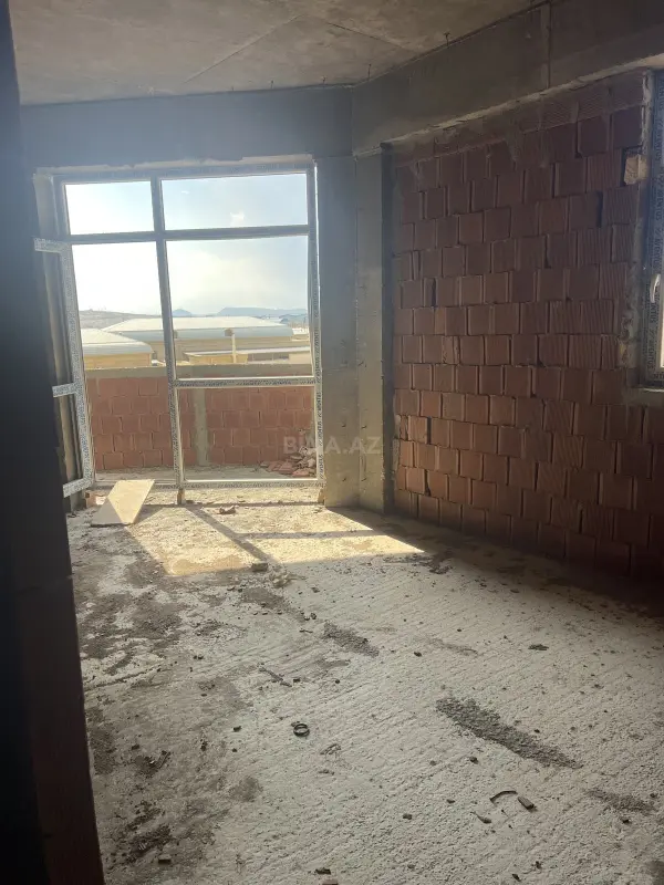 Satılır 2 otaqlı mənzil 77.5 m²