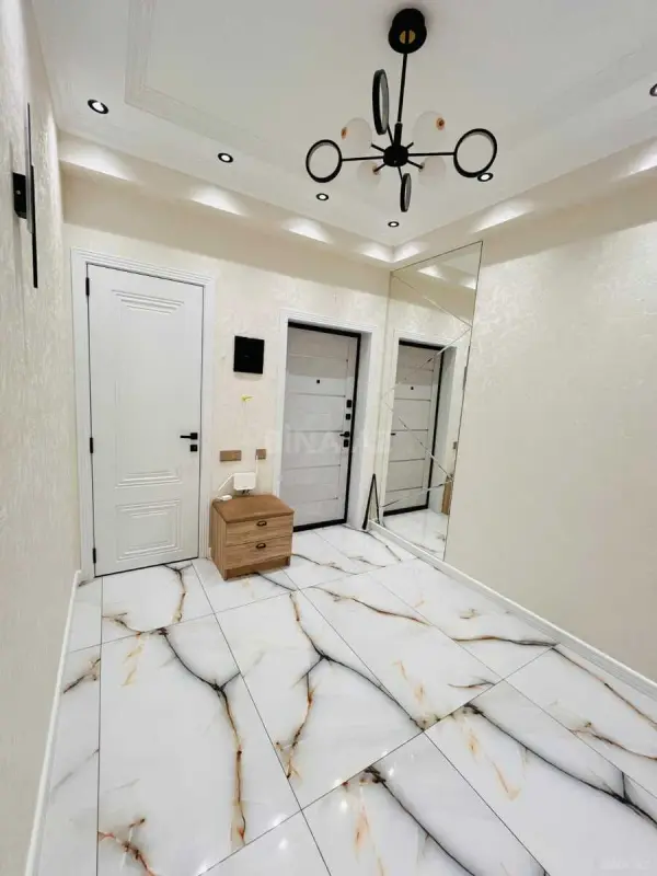 Satılır 3 otaqlı mənzil 110 m²