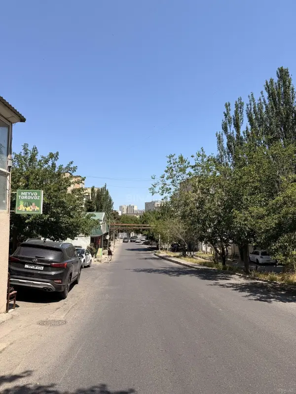 Satılır obyekt 200 m²