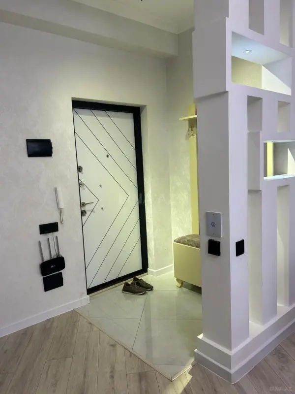 Kirayə verilir 2 otaqlı mənzil 68 m²