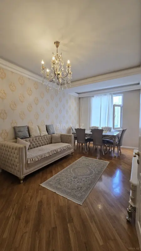 Satılır 2 otaqlı mənzil 85 m²