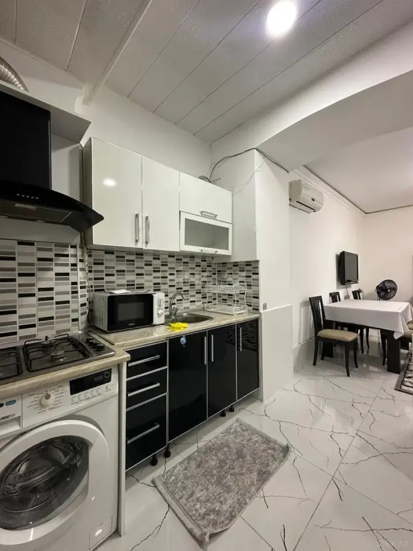 Kirayə verilir 2 otaqlı mənzil 42 m²