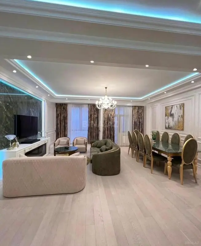 Satılır 2 otaqlı mənzil 102 m²