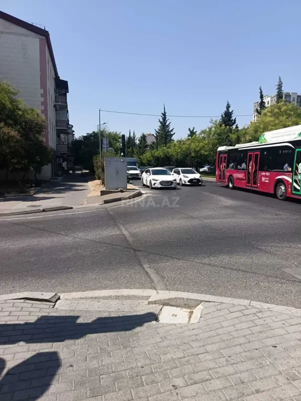 Satılır obyekt 105 m²