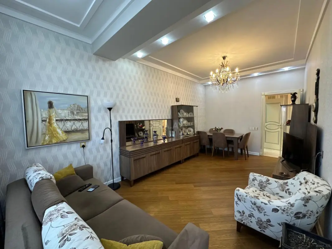 Satılır 2 otaqlı mənzil 75 m²