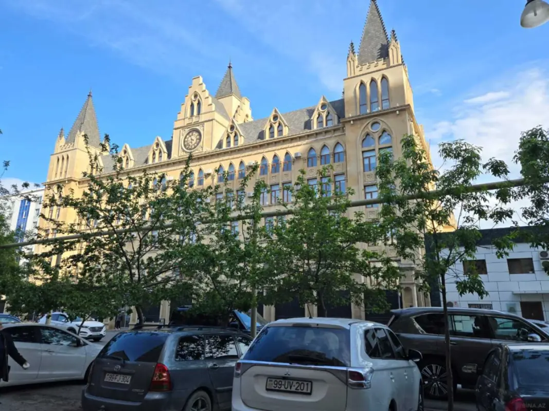 Kirayə verilir 4 otaqlı mənzil 100 m²
