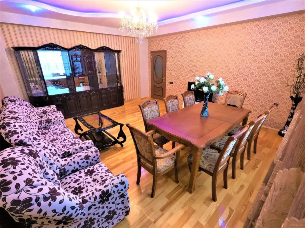 Kirayə verilir 3 otaqlı mənzil 120 m²