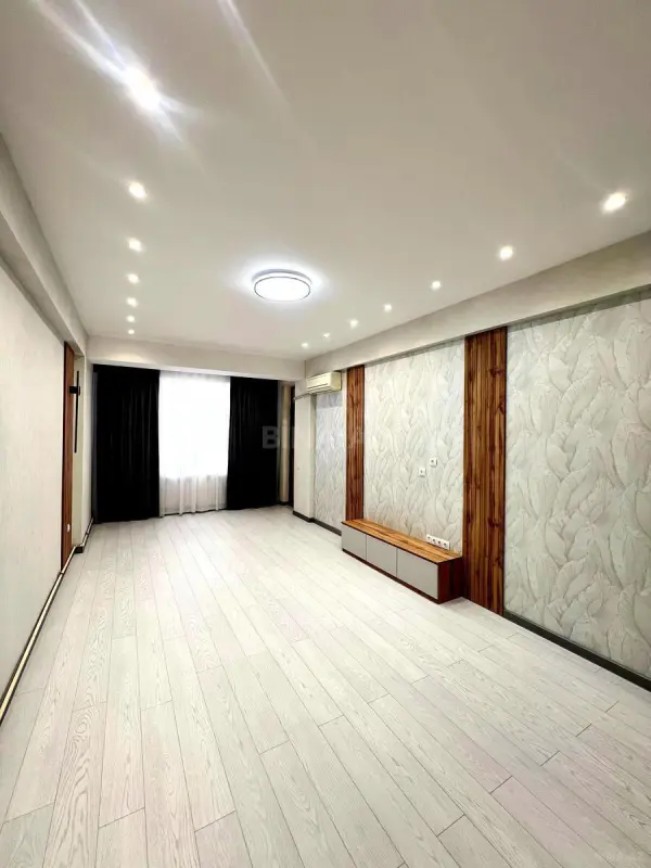 Satılır 2 otaqlı mənzil 68 m²