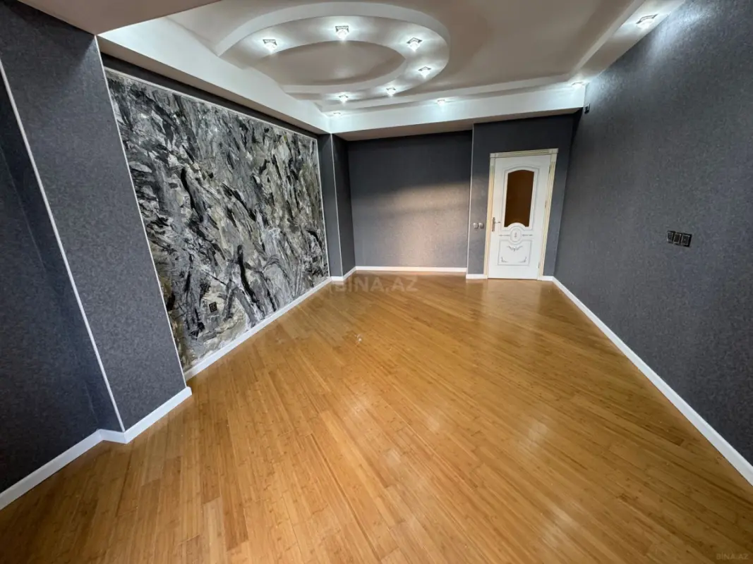 Satılır 3 otaqlı mənzil 116 m²