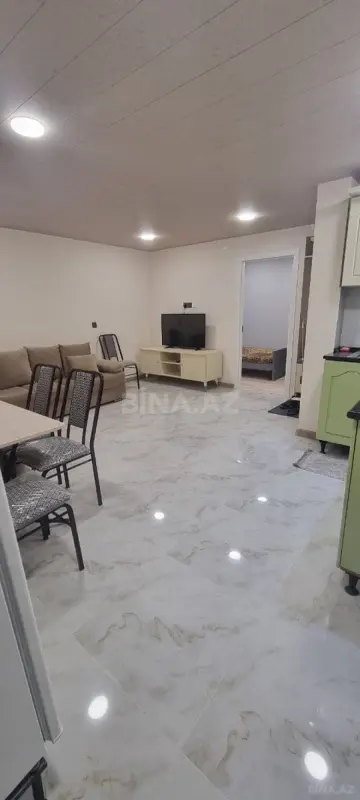 Kirayə verilir 2 otaqlı mənzil 60 m²