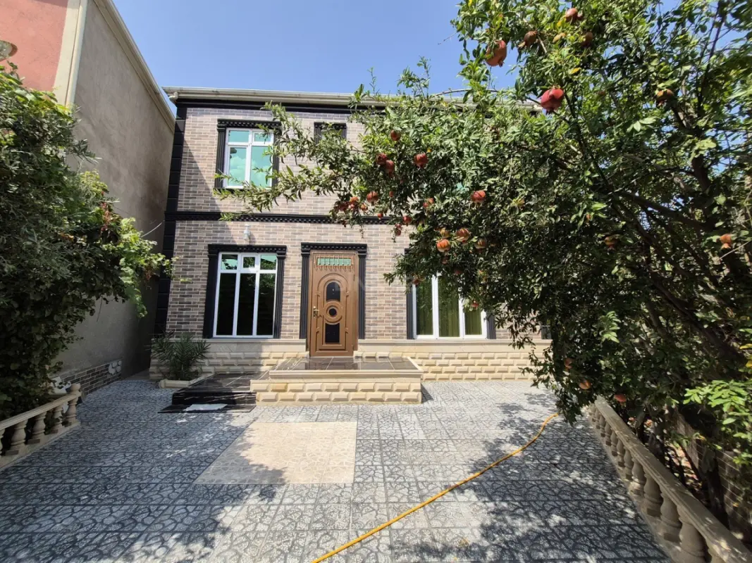 Satılır 4 otaqlı həyət evi 150 m²