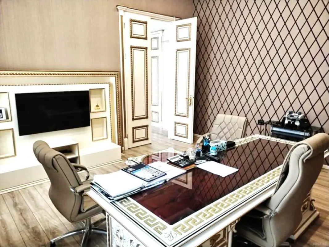 Kirayə verilir 3 otaqlı ofis 100 m²