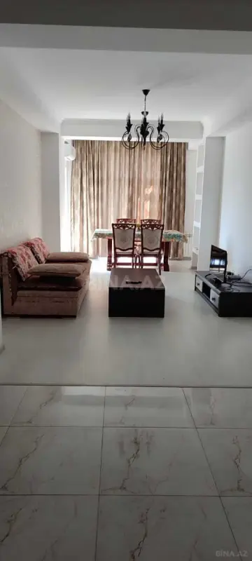 Kirayə verilir 2 otaqlı mənzil 66 m²