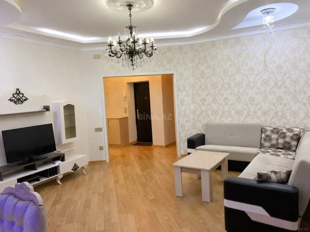 Kirayə verilir 3 otaqlı mənzil 125 m²