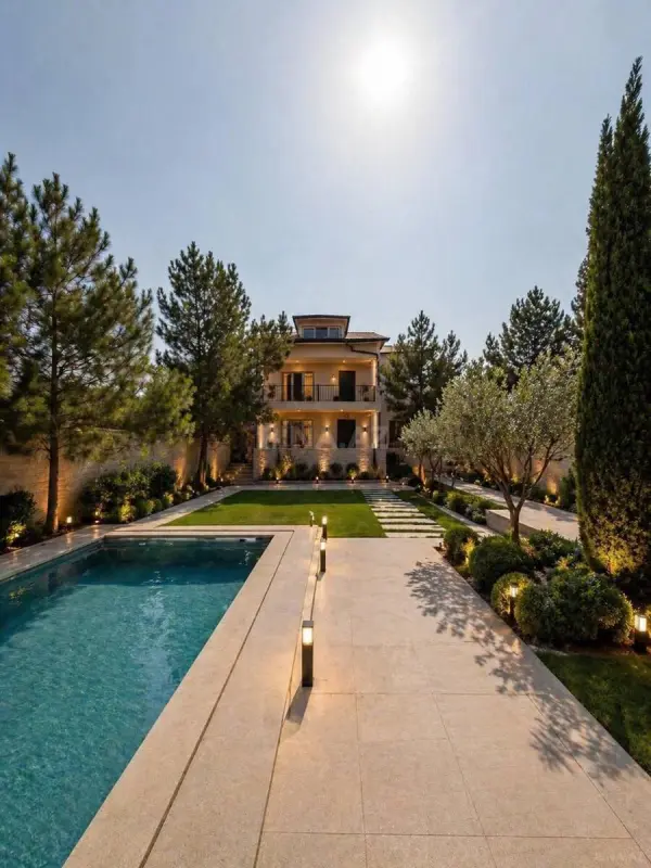 Satılır 6 otaqlı həyət evi 330 m²