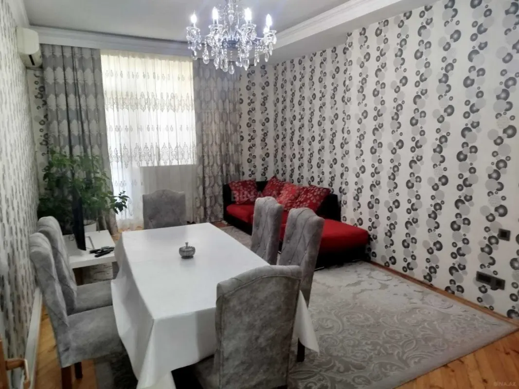 Kirayə verilir 3 otaqlı mənzil 120 m²
