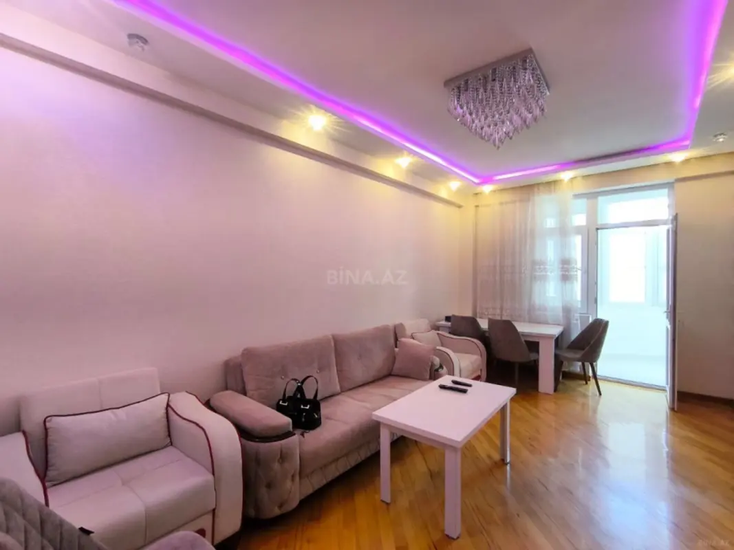 Kirayə verilir 2 otaqlı mənzil 65 m²