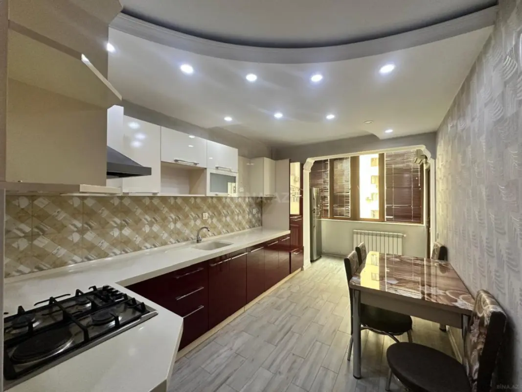 Kirayə verilir 3 otaqlı ofis 136 m²