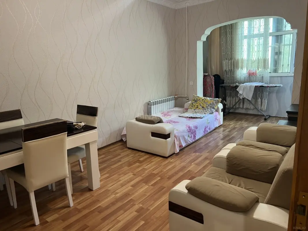Kirayə verilir 2 otaqlı mənzil 50 m²