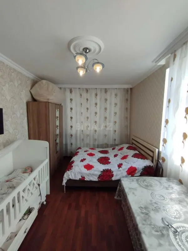 Satılır 1 otaqlı mənzil 35 m²