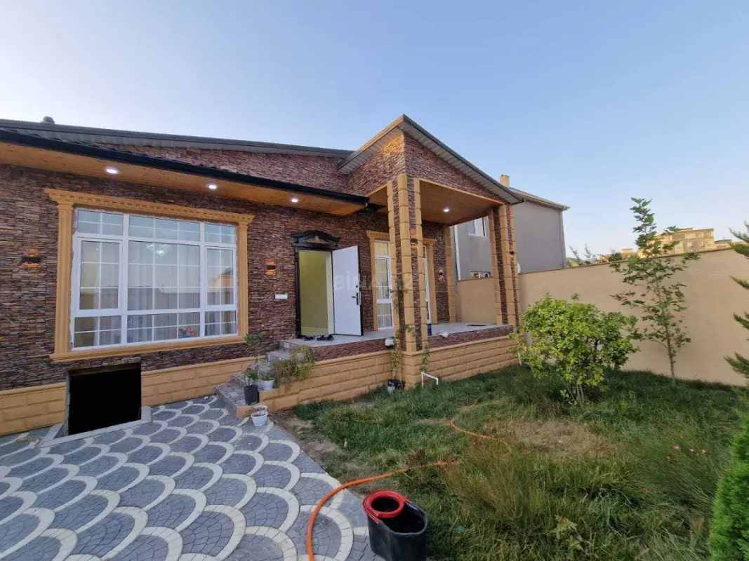 Satılır 4 otaqlı həyət evi 120 m²