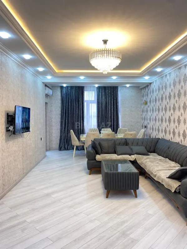 Kirayə verilir 3 otaqlı mənzil 140 m²