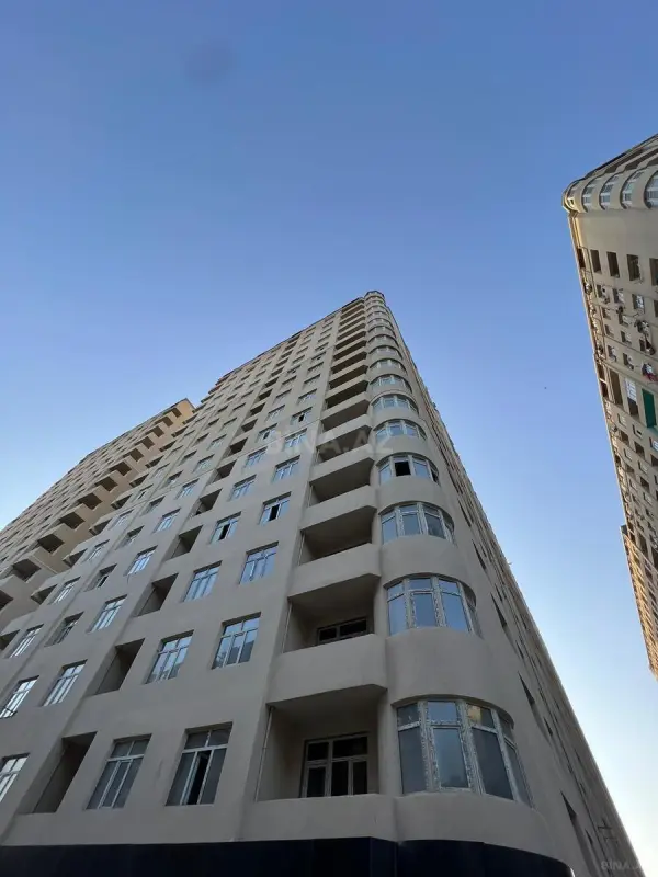 Satılır 2 otaqlı mənzil 61.3 m²