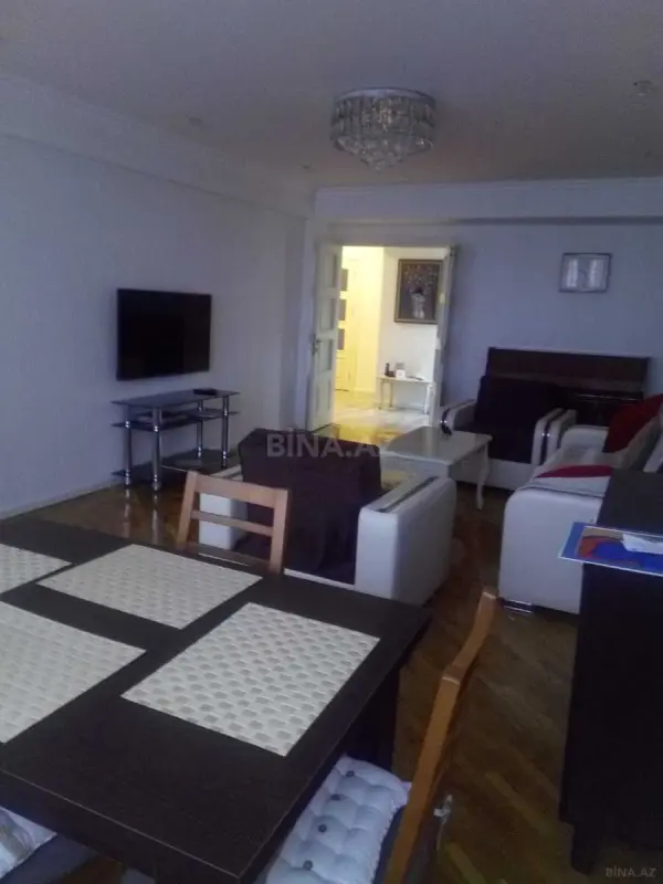 Kirayə verilir 3 otaqlı mənzil 90 m²