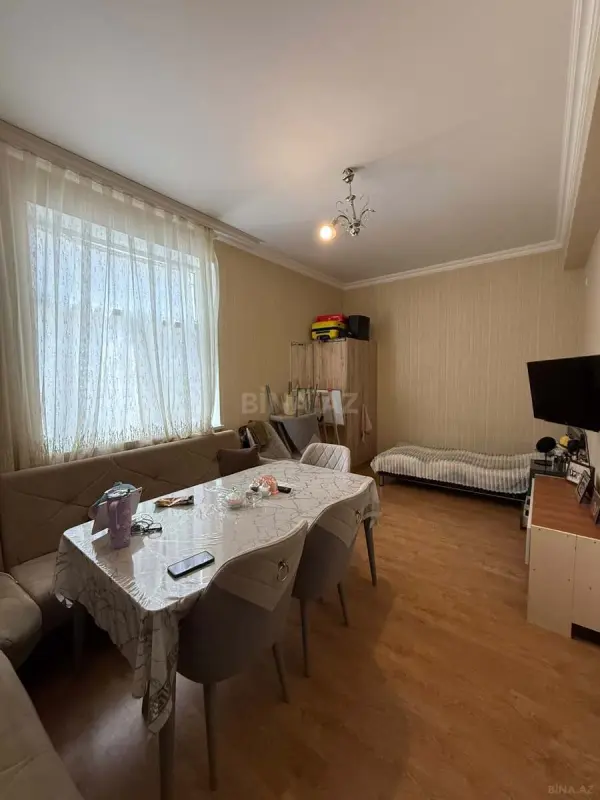 Satılır 2 otaqlı mənzil 68 m²