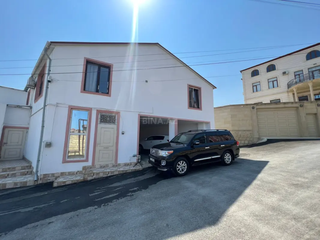 Satılır 3 otaqlı həyət evi 160 m²