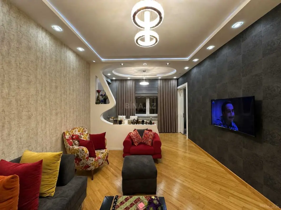 Satılır 3 otaqlı mənzil 95 m²