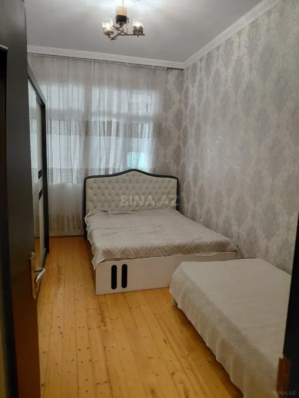 Kirayə verilir 2 otaqlı mənzil 65 m²