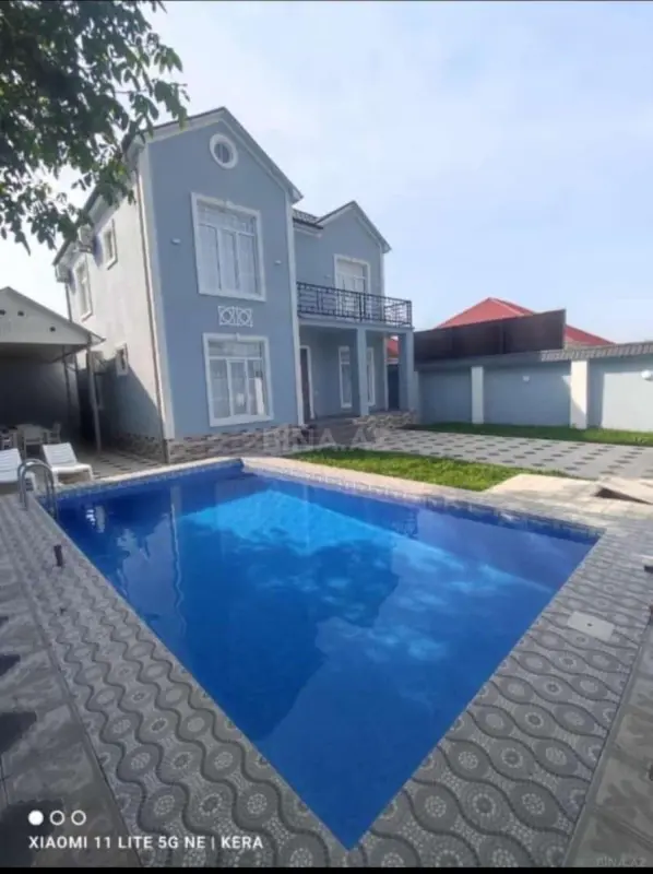 Kirayə verilir 4 otaqlı həyət evi 180 m²