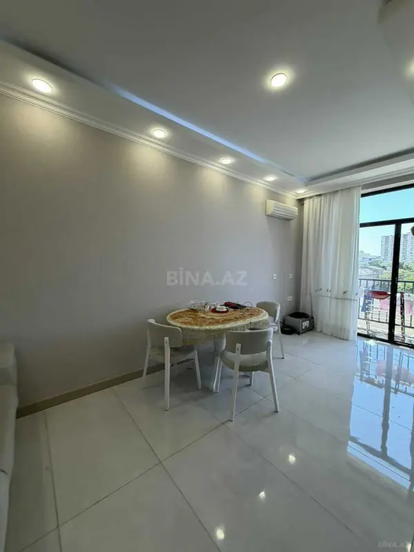 Satılır 2 otaqlı mənzil 62 m²