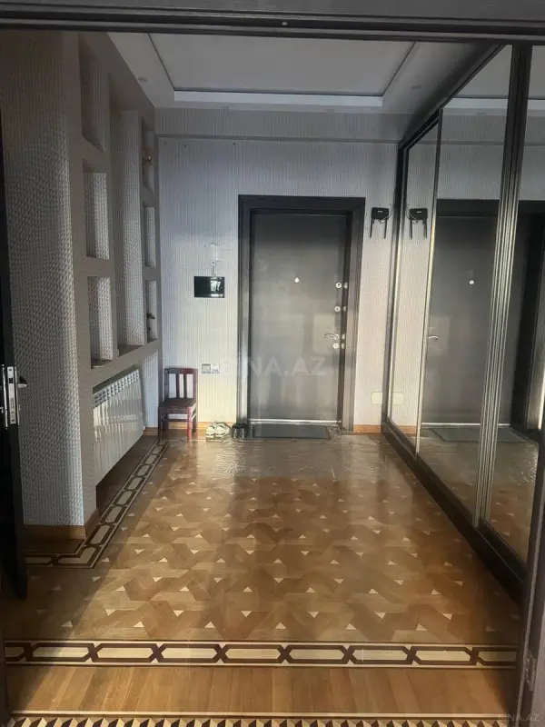 Kirayə verilir 3 otaqlı mənzil 116 m²