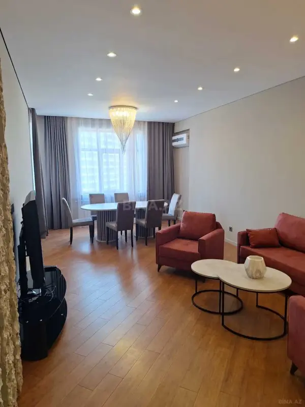 Kirayə verilir 3 otaqlı mənzil 110 m²