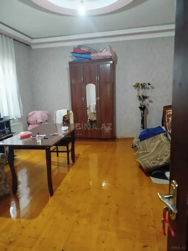 Satılır 5 otaqlı həyət evi 130 m²