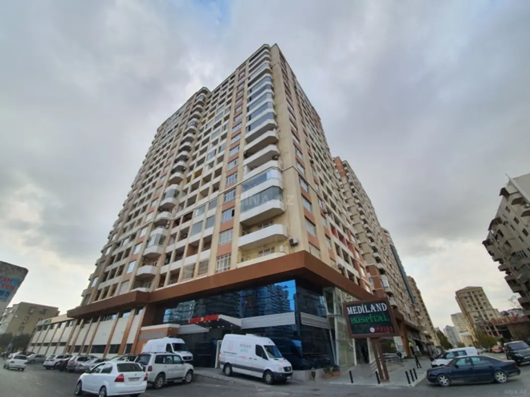 Kirayə verilir 3 otaqlı mənzil 128 m²